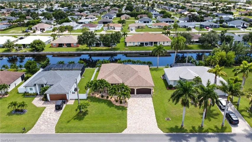 1320 Sw 31st Ter, Cape Coral, Florida 33914