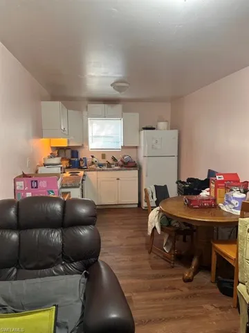 In 1 bedroom