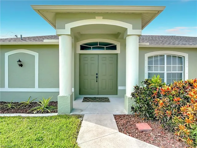 1808 Sw 12th Ln, Cape Coral, Florida 33991