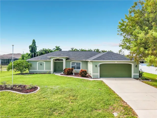 1808 Sw 12th Ln, Cape Coral, Florida 33991