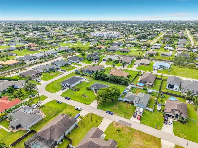 1808 Sw 12th Ln, Cape Coral, Florida 33991