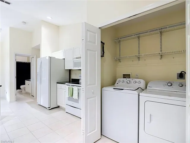 1808 Sw 12th Ln, Cape Coral, Florida 33991