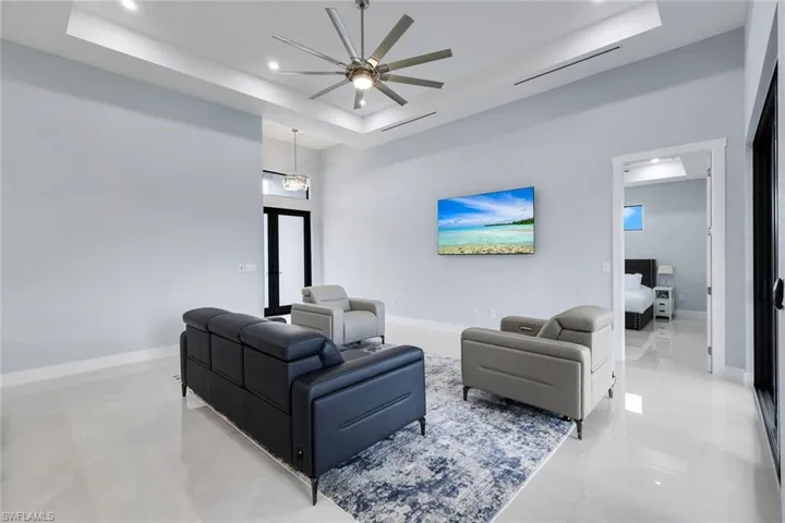 313 Ne 5th Ter, Cape Coral, Florida 33909