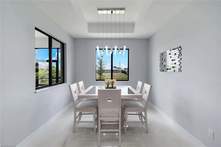 313 Ne 5th Ter, Cape Coral, Florida 33909
