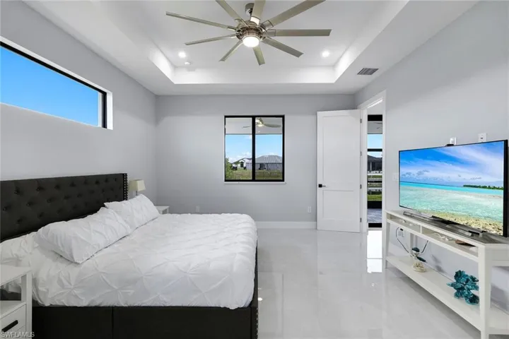 313 Ne 5th Ter, Cape Coral, Florida 33909