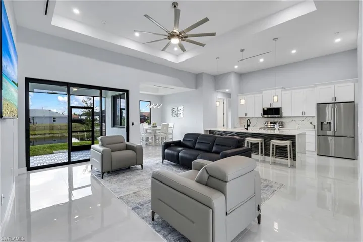 313 Ne 5th Ter, Cape Coral, Florida 33909