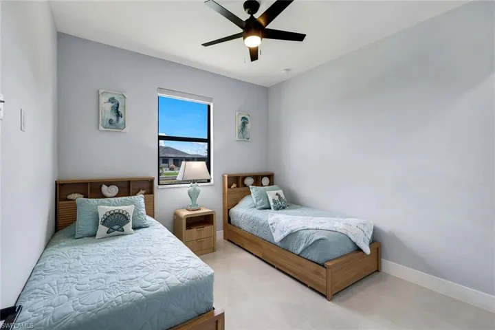 313 Ne 5th Ter, Cape Coral, Florida 33909