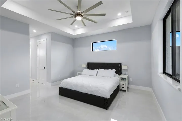 313 Ne 5th Ter, Cape Coral, Florida 33909