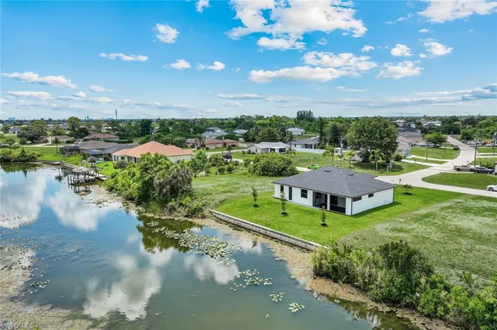 313 Ne 5th Ter, Cape Coral, Florida 33909