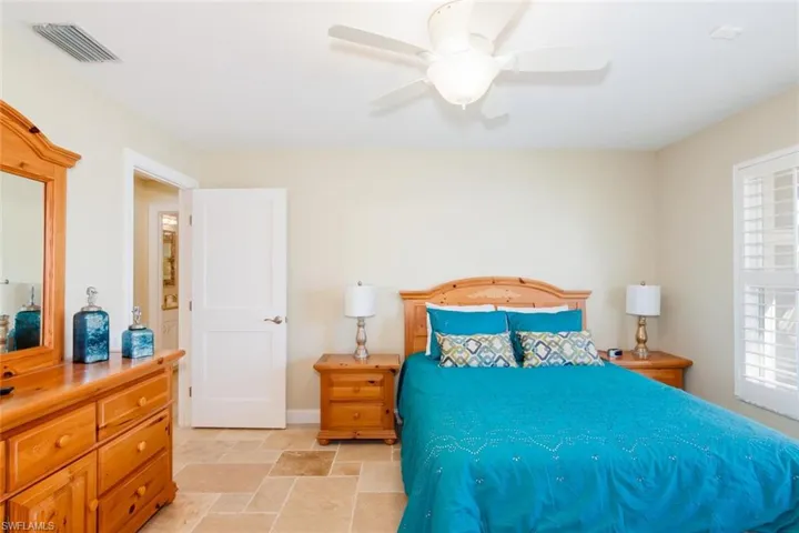 4902 Sw 5th Pl, Cape Coral, Florida 33914