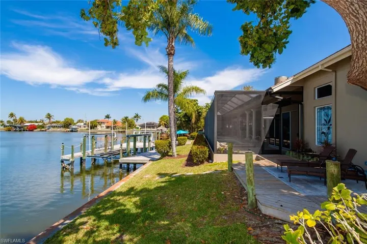 4902 Sw 5th Pl, Cape Coral, Florida 33914