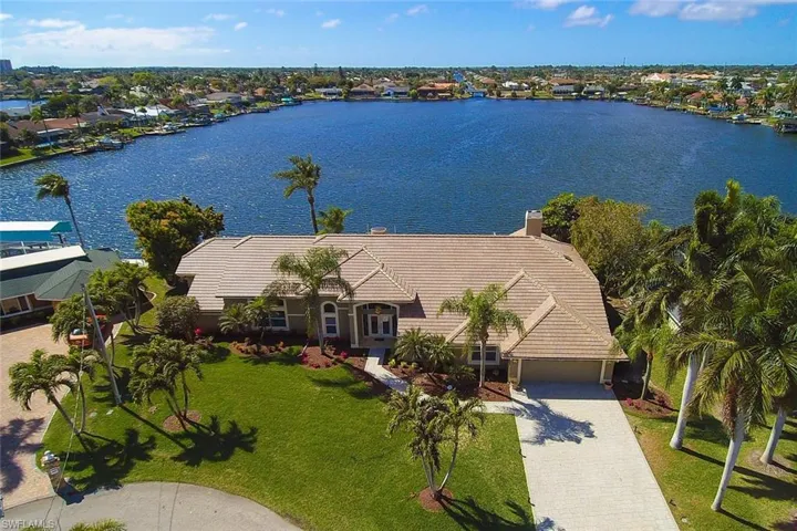 4902 Sw 5th Pl, Cape Coral, Florida 33914