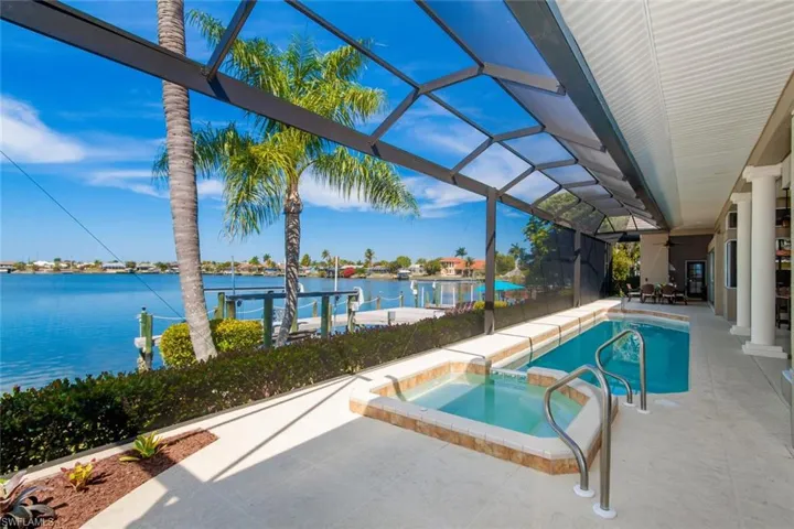 4902 Sw 5th Pl, Cape Coral, Florida 33914