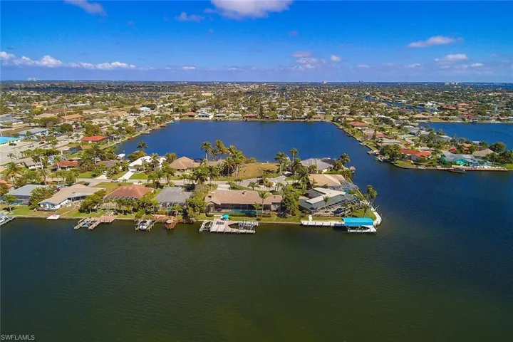 4902 Sw 5th Pl, Cape Coral, Florida 33914