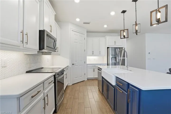 28032 Captiva Shell Loop, Bonita Springs, Florida 34135