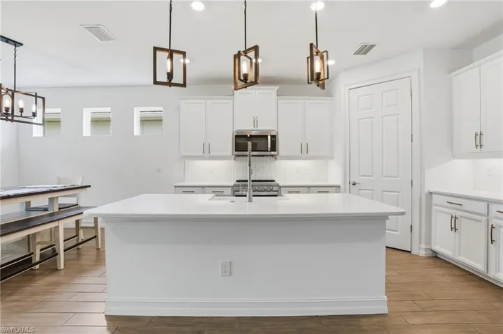 28032 Captiva Shell Loop, Bonita Springs, Florida 34135