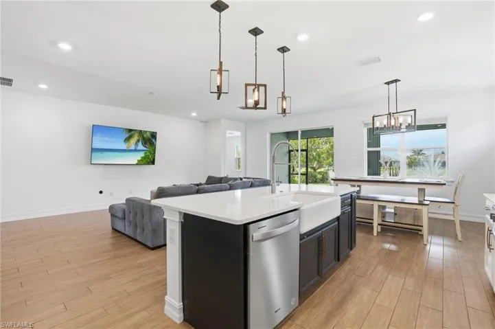 28032 Captiva Shell Loop, Bonita Springs, Florida 34135