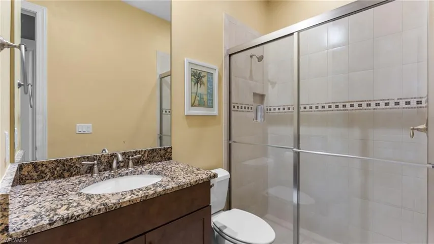 Guest Bed 2 Ensuite Bath