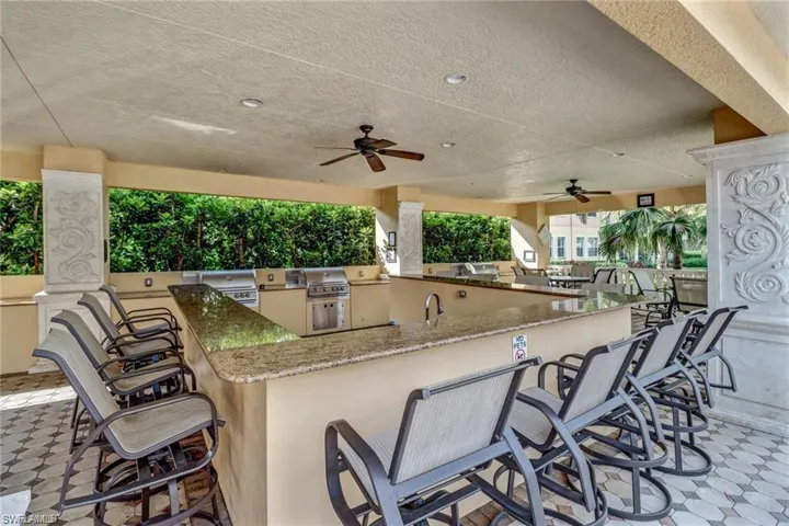 Avellino Isles grill area