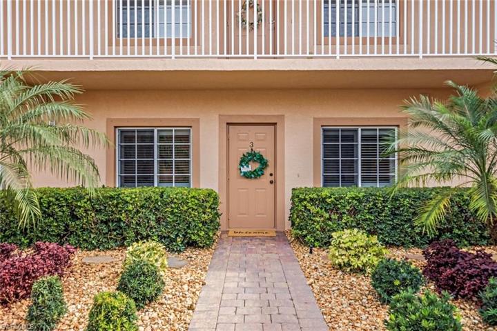 9128  Michael  CIR, Naples, FL 34113