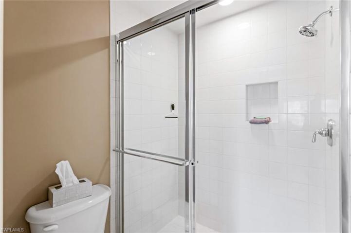 9128  Michael  CIR, Naples, FL 34113