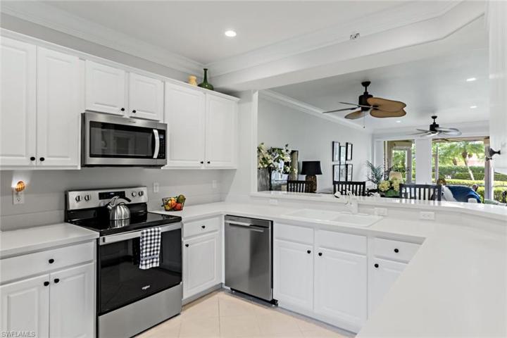 9128  Michael  CIR, Naples, FL 34113