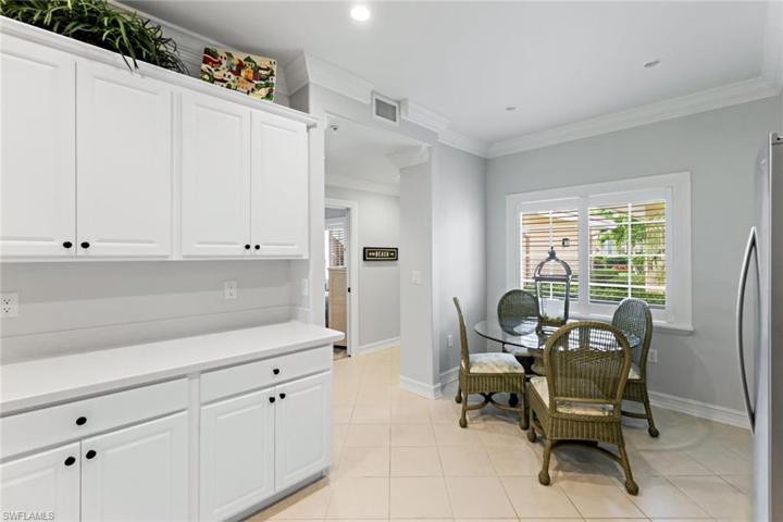9128  Michael  CIR, Naples, FL 34113