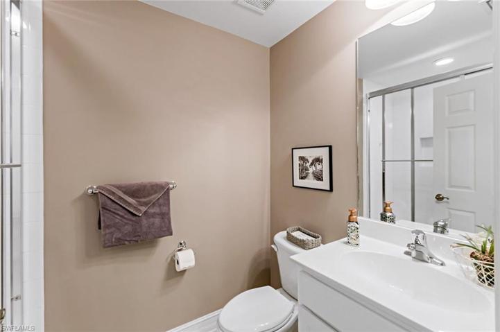 9128  Michael  CIR, Naples, FL 34113