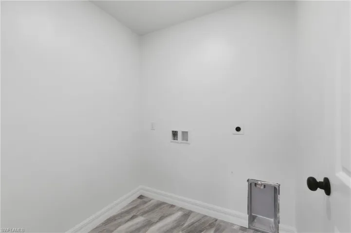 902  Clark  AVE, Lehigh Acres, FL 33972
