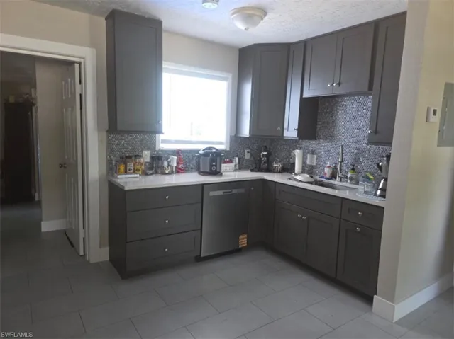 1665 Moreno Ave, Fort Myers, Florida 33901