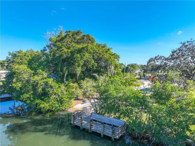 214 Riverwood Rd, Naples, Florida 34114
