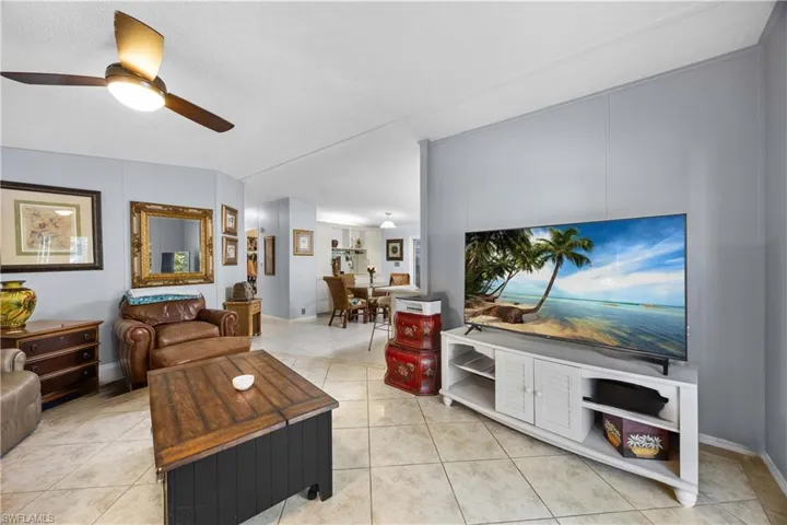 214 Riverwood Rd, Naples, Florida 34114