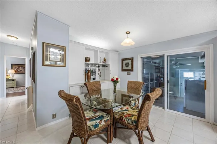 214 Riverwood Rd, Naples, Florida 34114