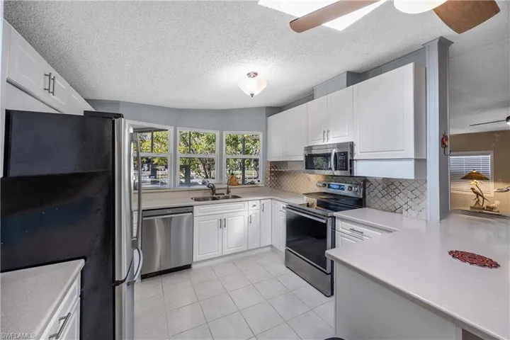 214 Riverwood Rd, Naples, Florida 34114