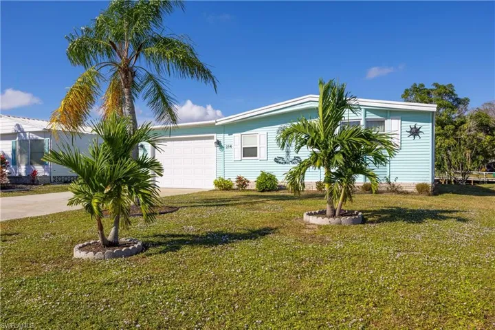 214 Riverwood Rd, Naples, Florida 34114