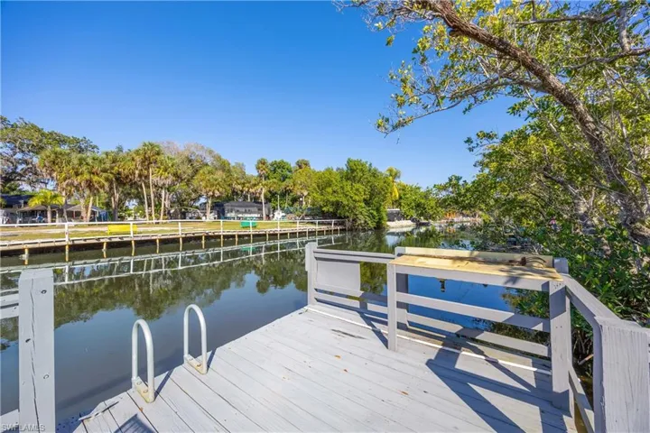 214 Riverwood Rd, Naples, Florida 34114