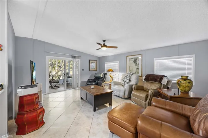 214 Riverwood Rd, Naples, Florida 34114
