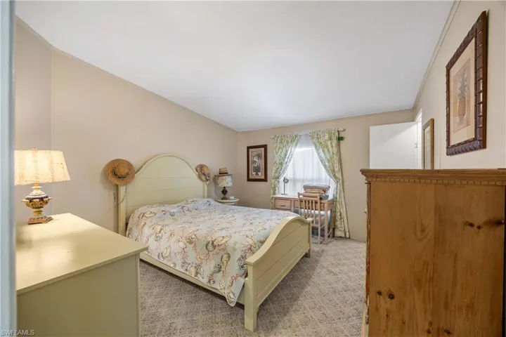 214 Riverwood Rd, Naples, Florida 34114