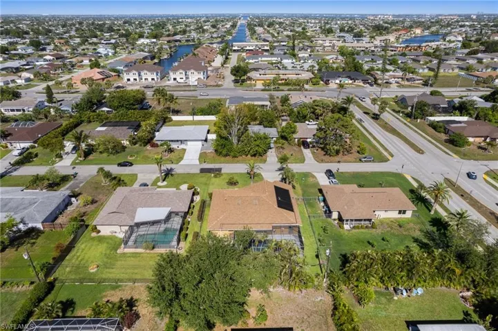 3608 SE 8th  PL, Cape Coral, FL 33904
