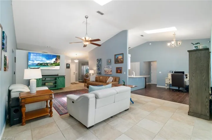 3608 SE 8th  PL, Cape Coral, FL 33904