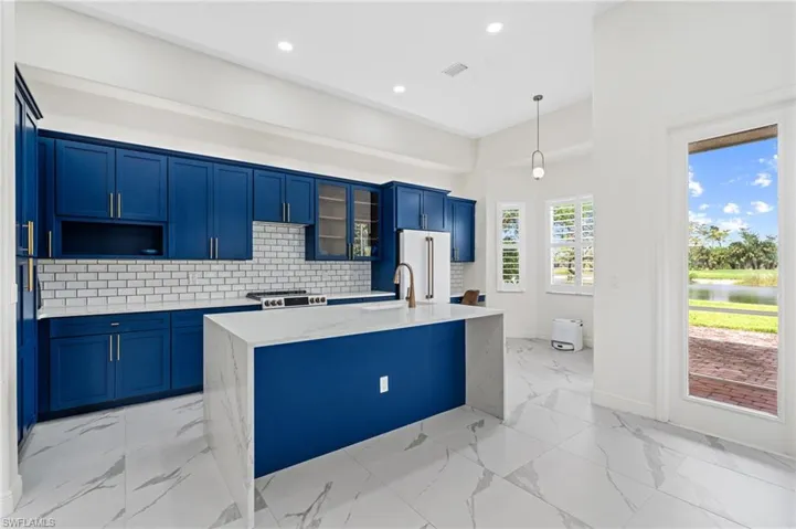 2160  Vardin  PL, Naples, FL 34120