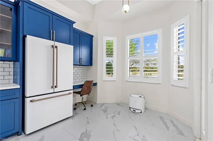 2160  Vardin  PL, Naples, FL 34120