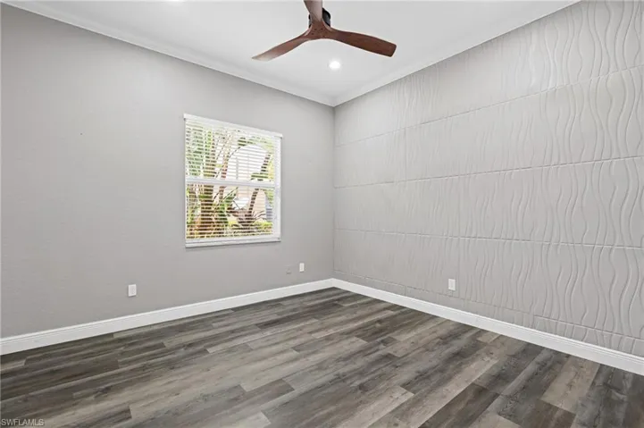 2160  Vardin  PL, Naples, FL 34120