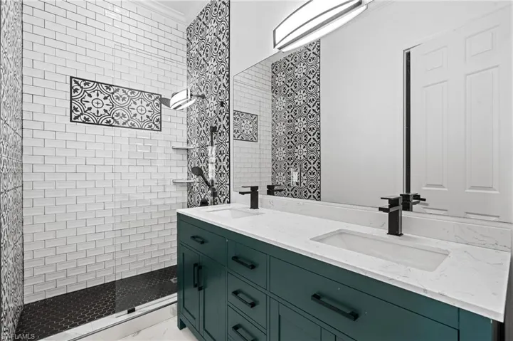 2160  Vardin  PL, Naples, FL 34120