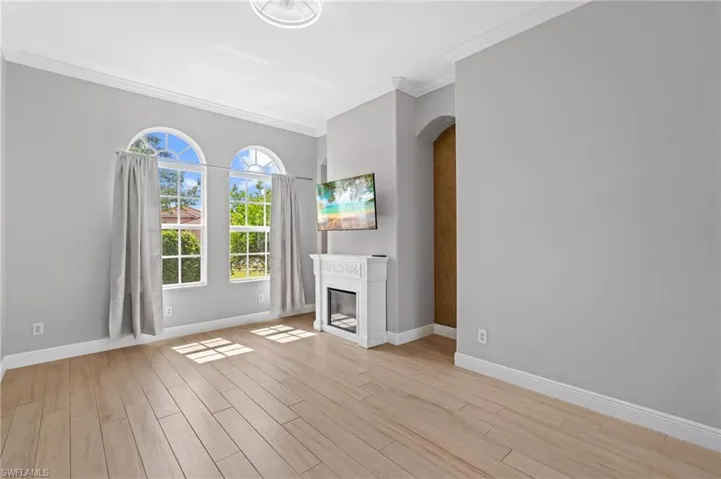 2160  Vardin  PL, Naples, FL 34120