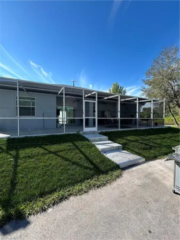3423  24th SE AVE, Naples, FL 34117