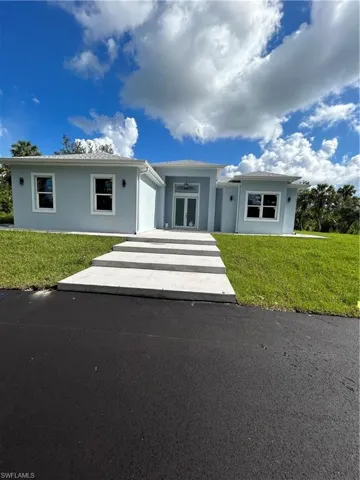 3423  24th SE AVE, Naples, FL 34117