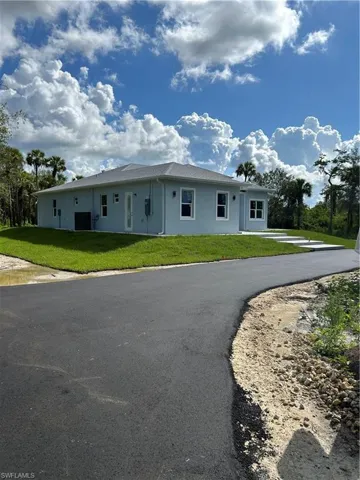 3423  24th SE AVE, Naples, FL 34117