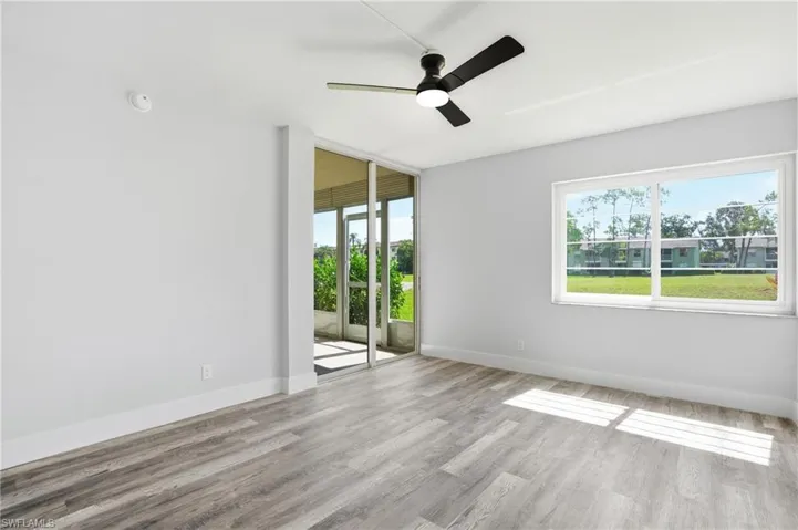 1085  Forest Lakes  DR, Naples, FL 34105