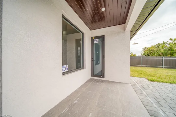 View of patio / terrace featuring elevator